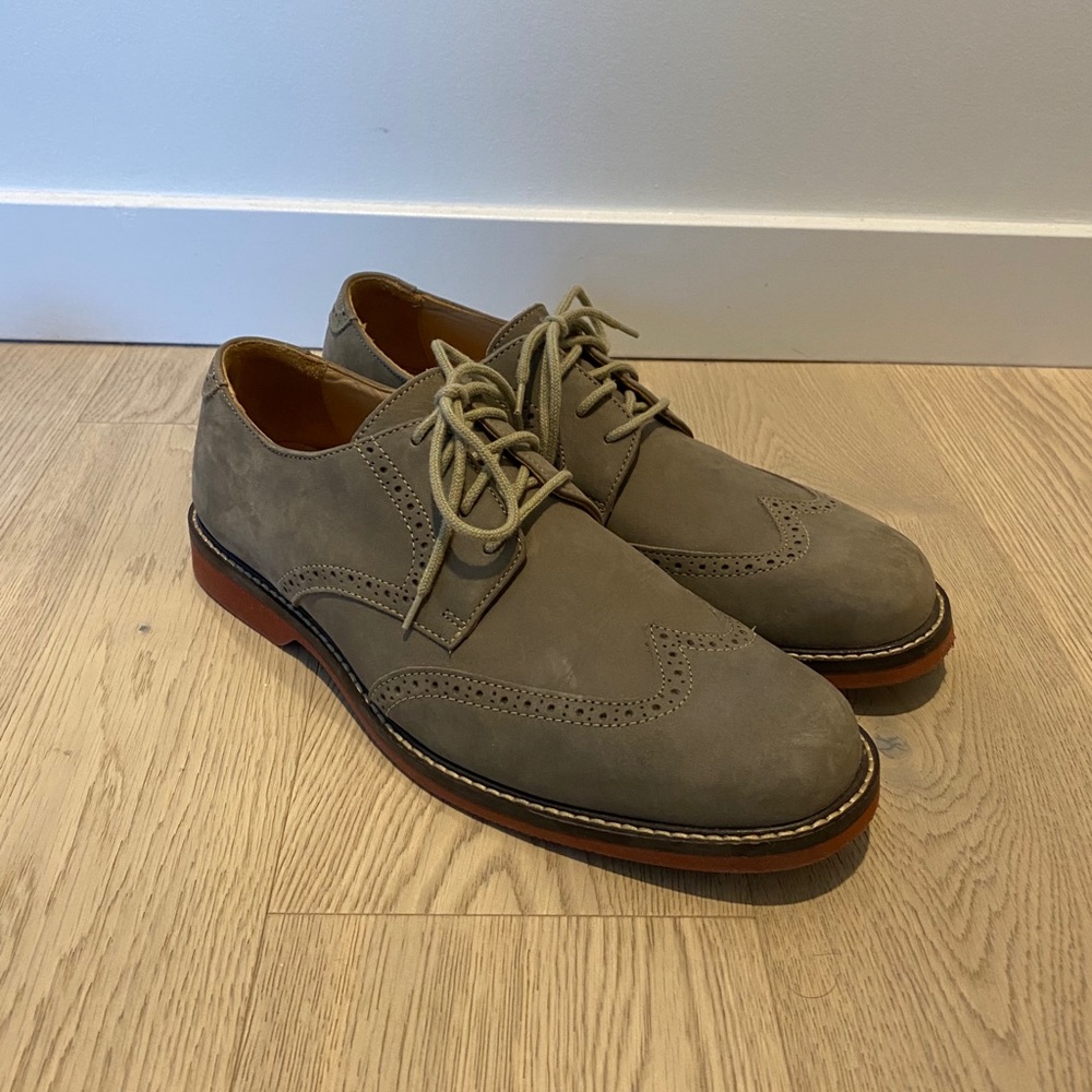 Grey Johnston & Murphy wingtips